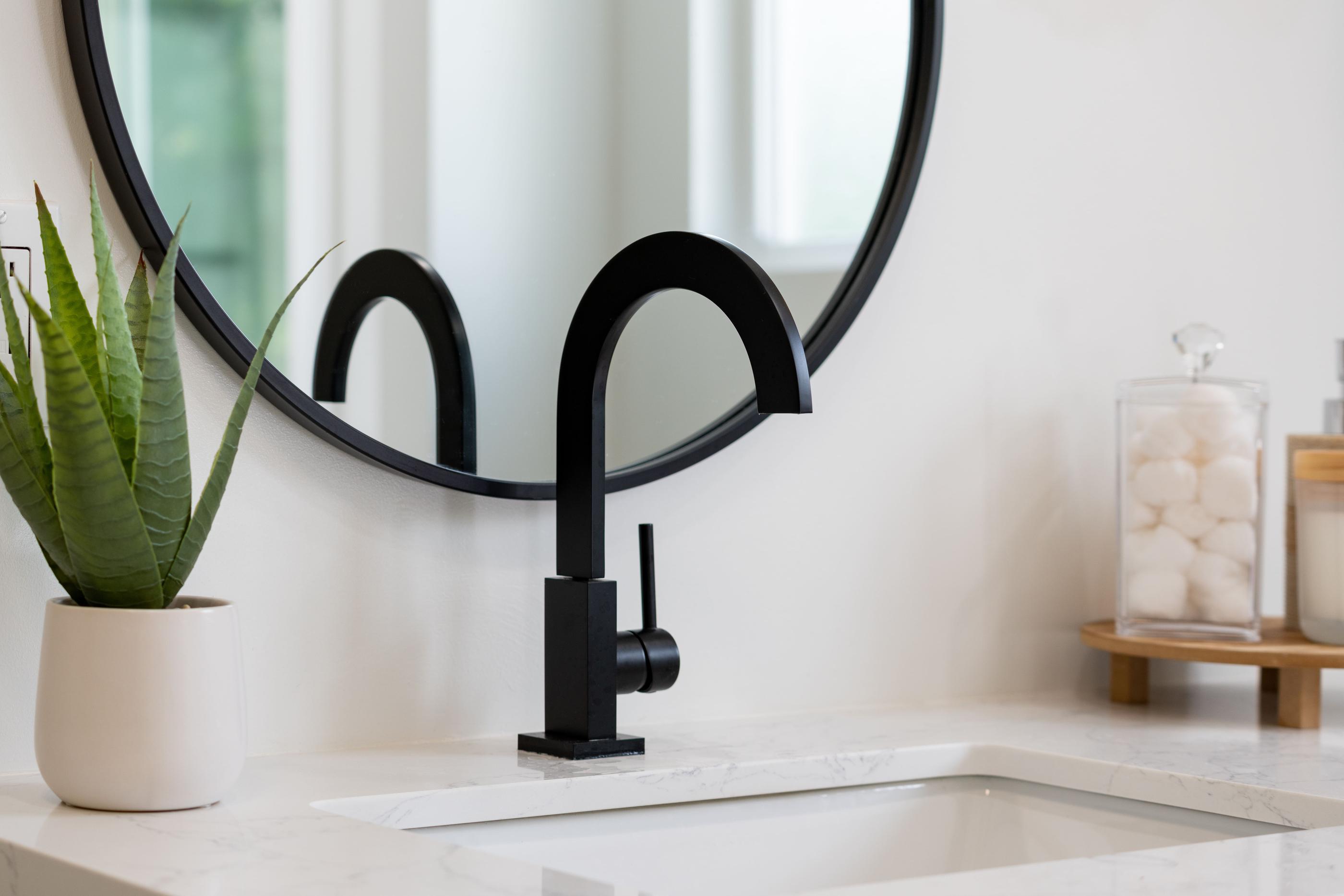 Types of Faucets: Choosing the Best Fixtures for Your Kitchen or Bath