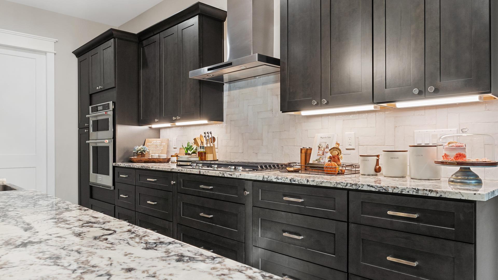 columbine-cabinets-renovating-vs-remodeling