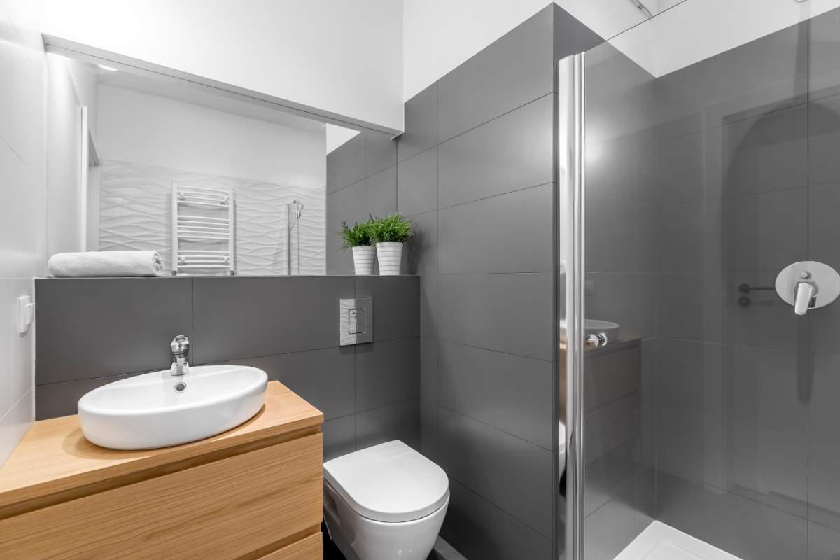 Grey bathroom