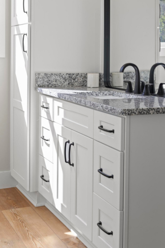 Hardware & Accessories