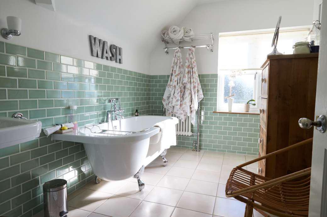 Half-Tiled Bathroom Ideas to Fit a Budget