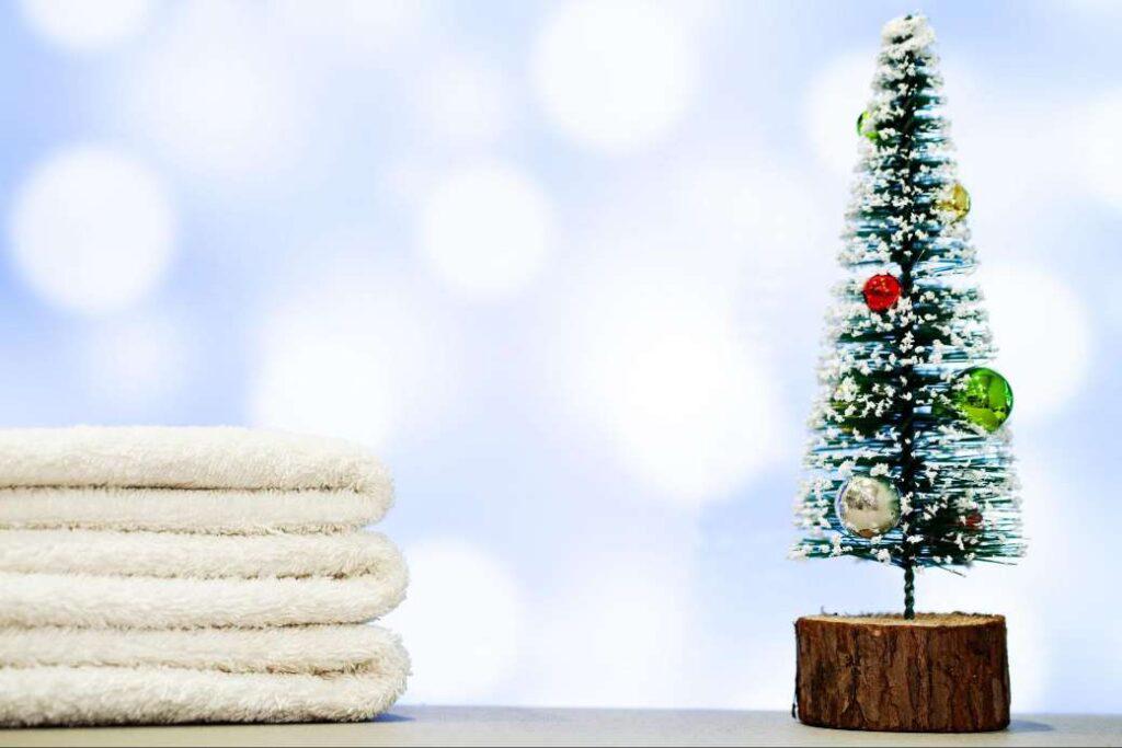 Towels and a small Christmas Tree decoration