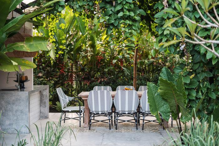 Outdoor kitchen patio garden