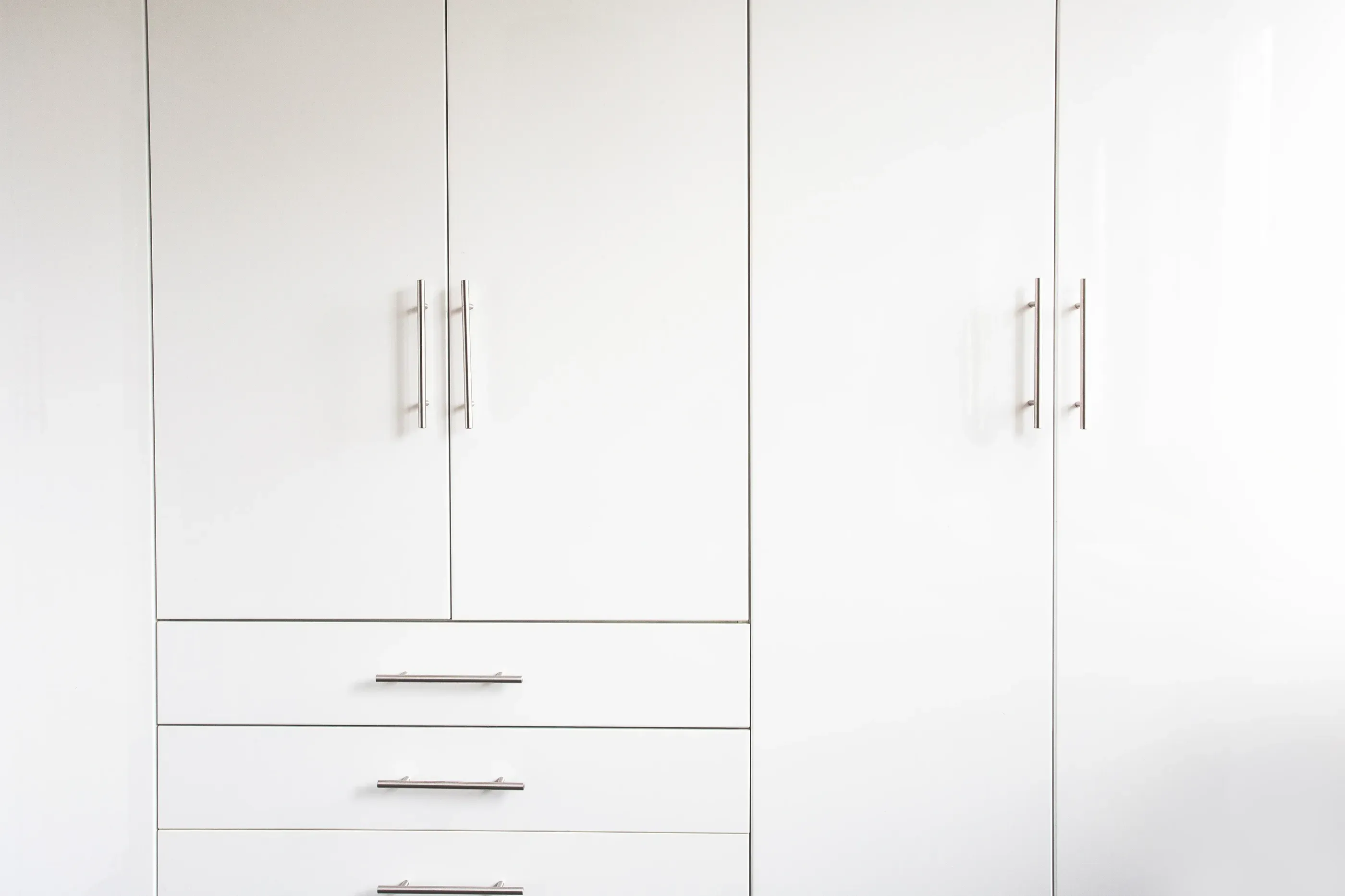 Why Closed Closet Storage Works for Custom Closet Organization