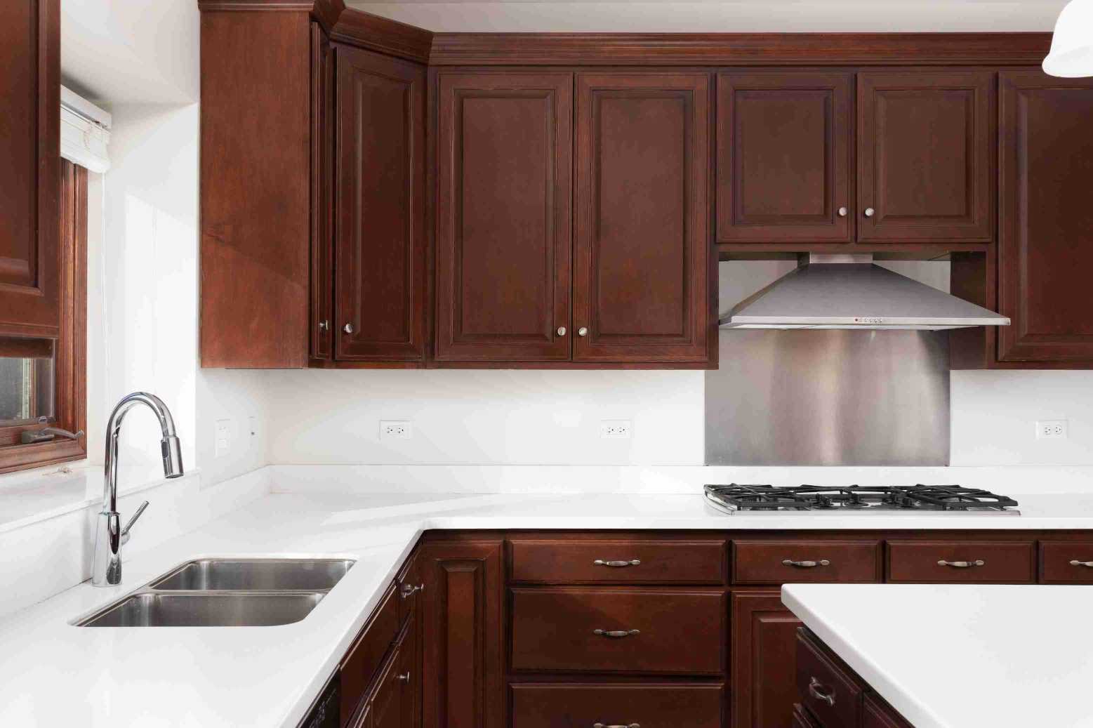 Best backsplash with cherry cabinets